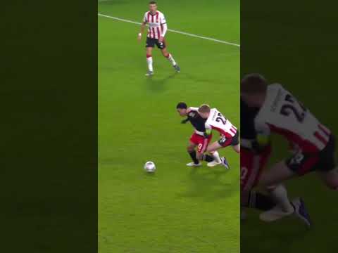 No one stops Musiala 😤⚽️ (Via @fcbayern/IG)