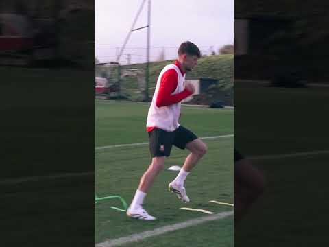 👋 Sebastian Szymański 🇵🇱 First training at home 🌱 #shorts #srfc #staderennais #ligue1