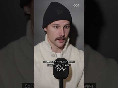 We caught up with Sweden's Erik Karlsson during the NHL Global Series games in Stockholm! ๐ธ๐ช