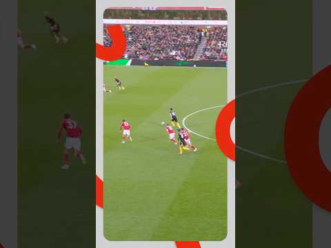 Confident Link-Up Play From Bruno & Matheus! ๐ฎโ๐จ