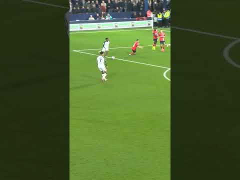 What a hit from Romaine Mundle in 2024 ππ€―