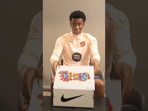 Gavi, Balde, Roony, and De Jong react to @nike's latest innovation! 🤯📦 #shorts #fcbarcelona