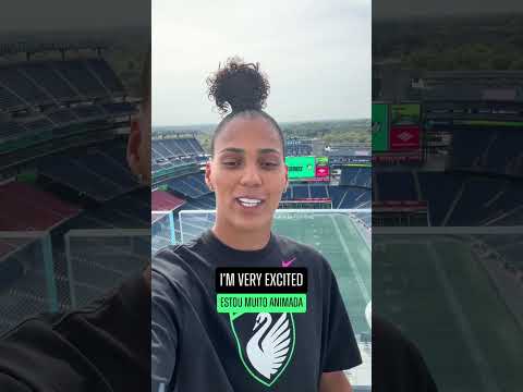 Amanda Gutierres is Here 🙌