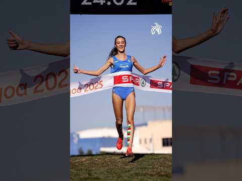 She’s in a league of her own 🔥 #italy #crosscountry #sports #lagoa2025