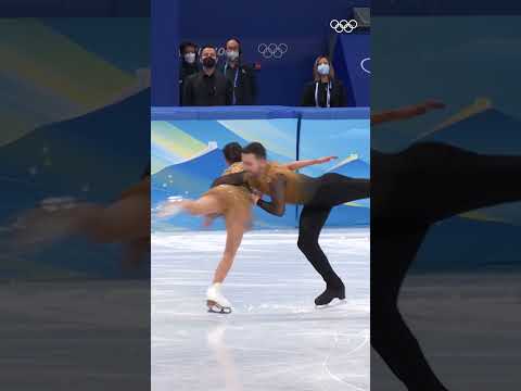 Still not over this 🦁💛 Lilah Fear and Lewis Gibson’s spectacular #LionKing skate at #Beijing2022