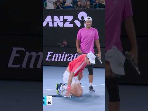 What a way to save a CHAMPIONSHIP point! 🤯