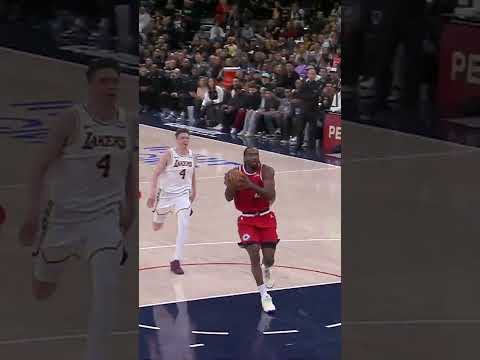 Kris Dunn is a menace 😤