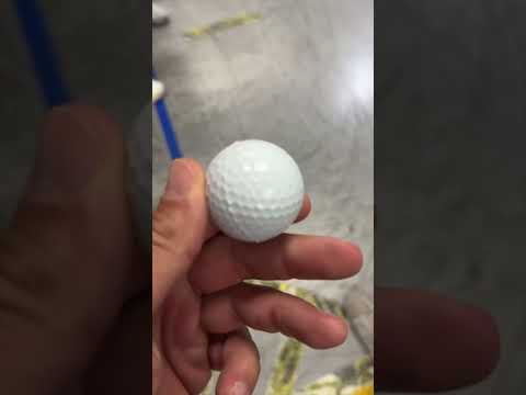 What Does The Inside Of A Golf Ball Look Like?! π #golf #golfer #golfballs