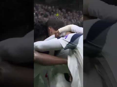 DREAM start for Spurs 💥