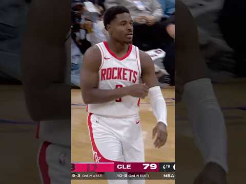 Aaron Holiday HOOPIN' in the 4th quarter! π₯ #rockets