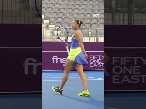 Qinwen Zheng keeping us fed with these drop shots 👩🍳 #WTA #QatarTotalEnergiesOpen #QinwenZheng