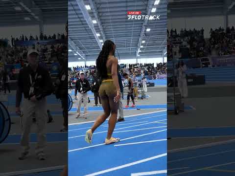 Was that the most casual national record we've ever seen? 😂 36.21 over 300m for Mariah Maxwell