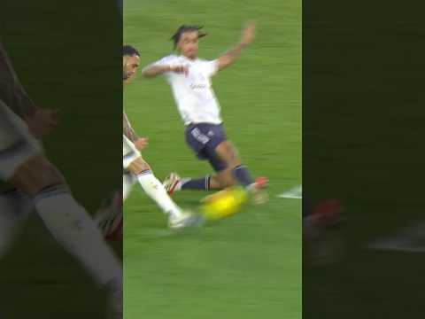 BIG BLOCKS By Leny Yoro π€βοΈ