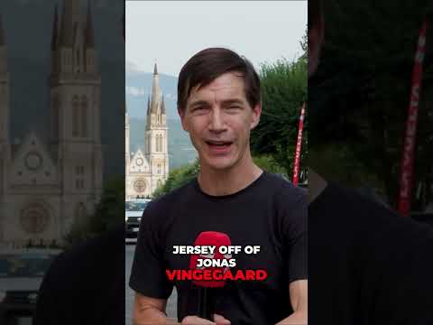 This Stage 4 Finish Was Pure Chaos: Vuelta a España 2025