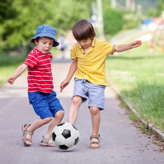 Top reasons why children should play sports