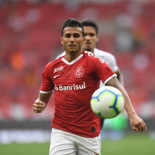 Análise: Guilherme Parede, possível reforço do Vasco