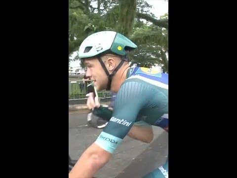 Jonathan Milan WINS the Singapore Criterium 🙌🇮🇹