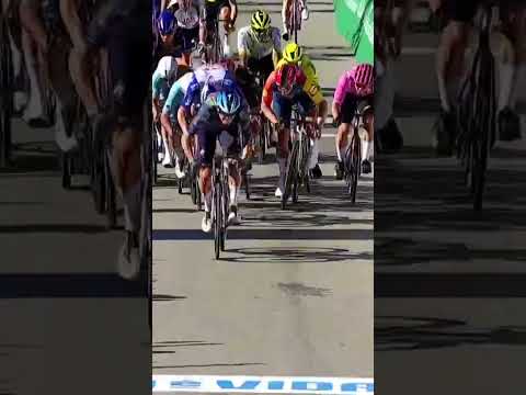 Paul Magnier powers to the win in Portugal 👏 The Frenchman doubles up in the Volta Algarve.