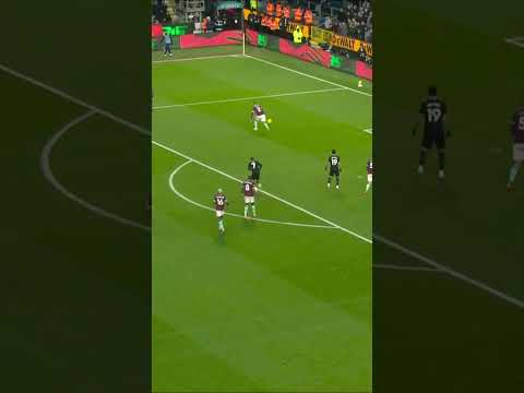 Composure from Kyle Walker 😮💨 #BurnleyFC #football #PremierLeague