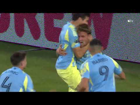 Bruno Damiani WILD HEADER Gives Philadelphia Union The Lead!