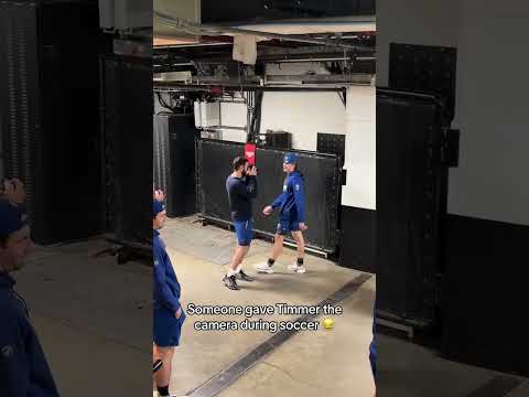 Conor "photographer' Timmins ๐ #hockey #nhl #photography