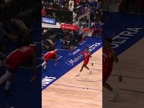 Okogie strips & SLAMS! 💥 #rockets