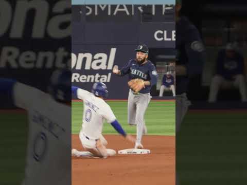 J.P. Jump-throw. Beauty. 🤌