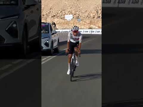 ISAAC DEL TORO MAKES IT STICK 🙌👏 The UAE man takes the stage and moves into the overall lead 🫡