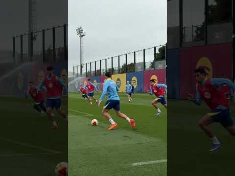 Close call, Olmo 🤏 #shorts #fcbarcelona #shortvideo
