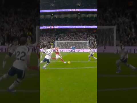 REF CAM ANGLE OF THE GYOKERES SCREAMER!